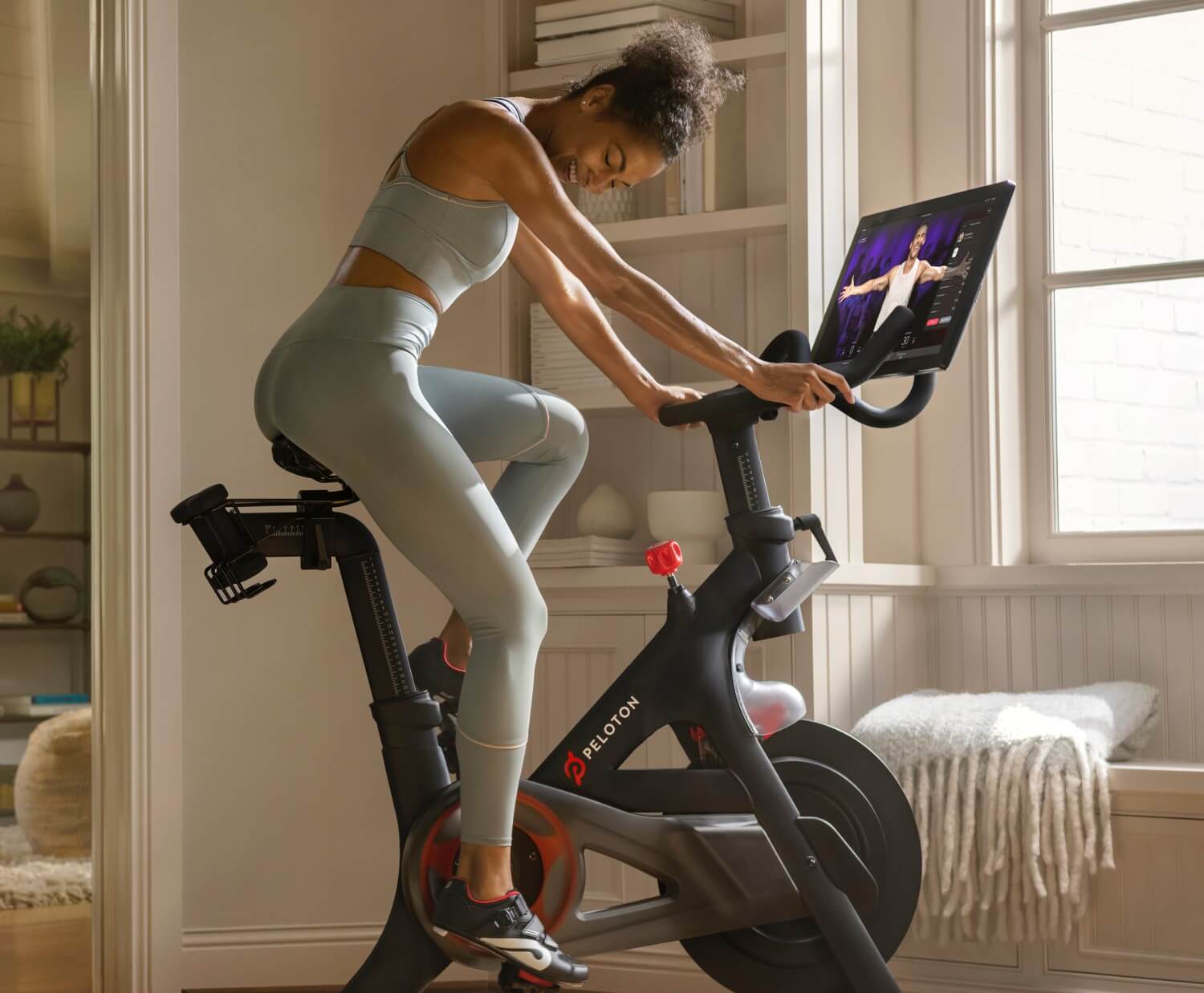 Smart workout systems for home